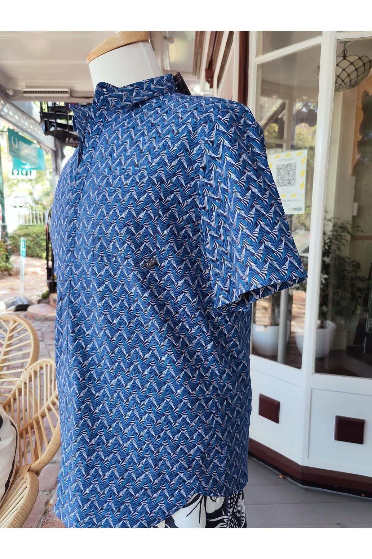 Men's Patterned Blue Button-up Shirt - stok.