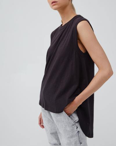 Core Tank-T with Hi-Lo Hem - Vintage Black - stok.