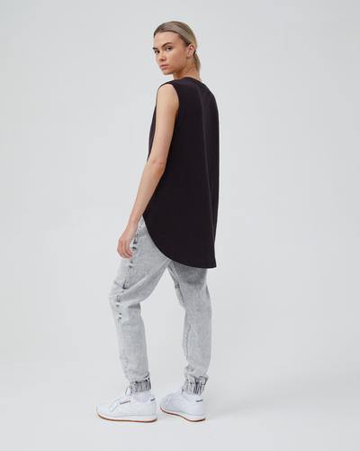 Core Tank-T with Hi-Lo Hem - Vintage Black - stok.